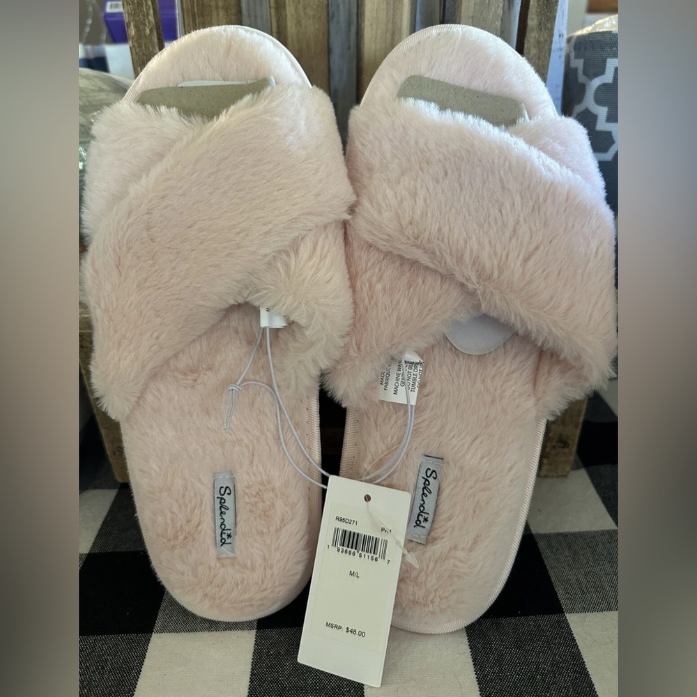 Splendid Light Pink Fuzzy Crisscross Slide Slippers